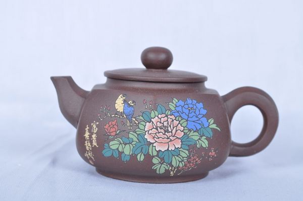 143 六方富贵彩绘壺